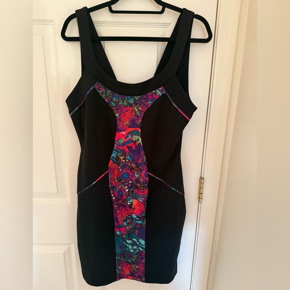 Kardashian Kollection Amaze dress new - Picture 1 of 6